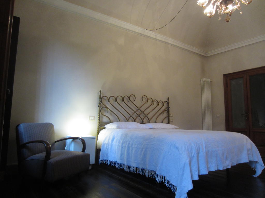 Corte Dall'Era Bed and Breakfast Brescia Habitación foto